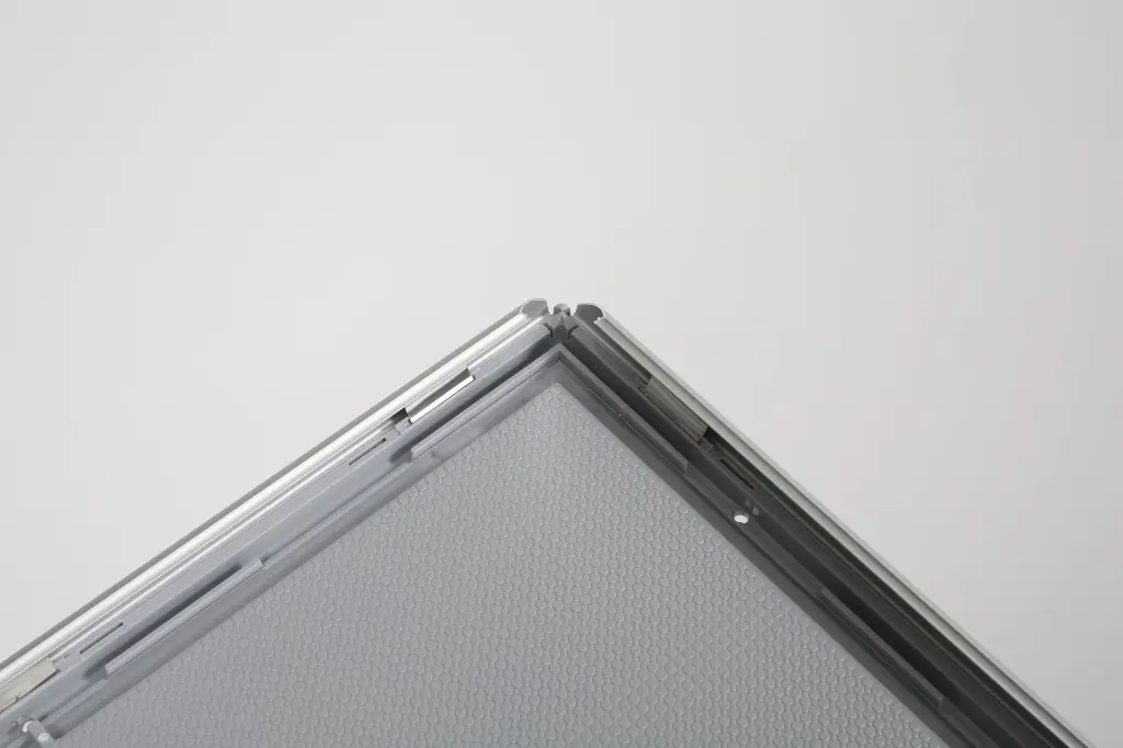 DECORATIVE MB A2 MITRED (11).webp