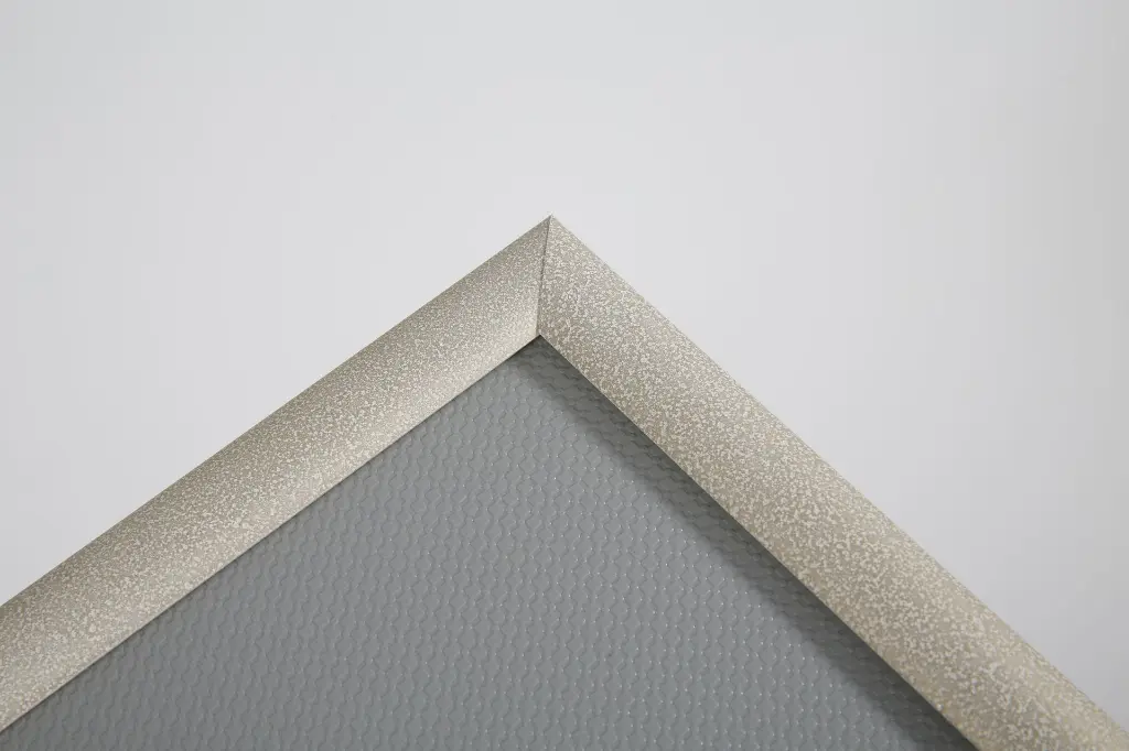 WHITE PEARLIC MENUBOARD (3).webp