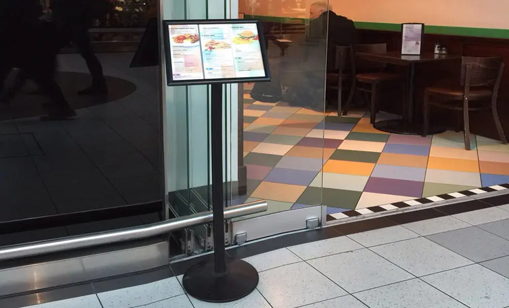 CURVED MENUBOARD (4).webp