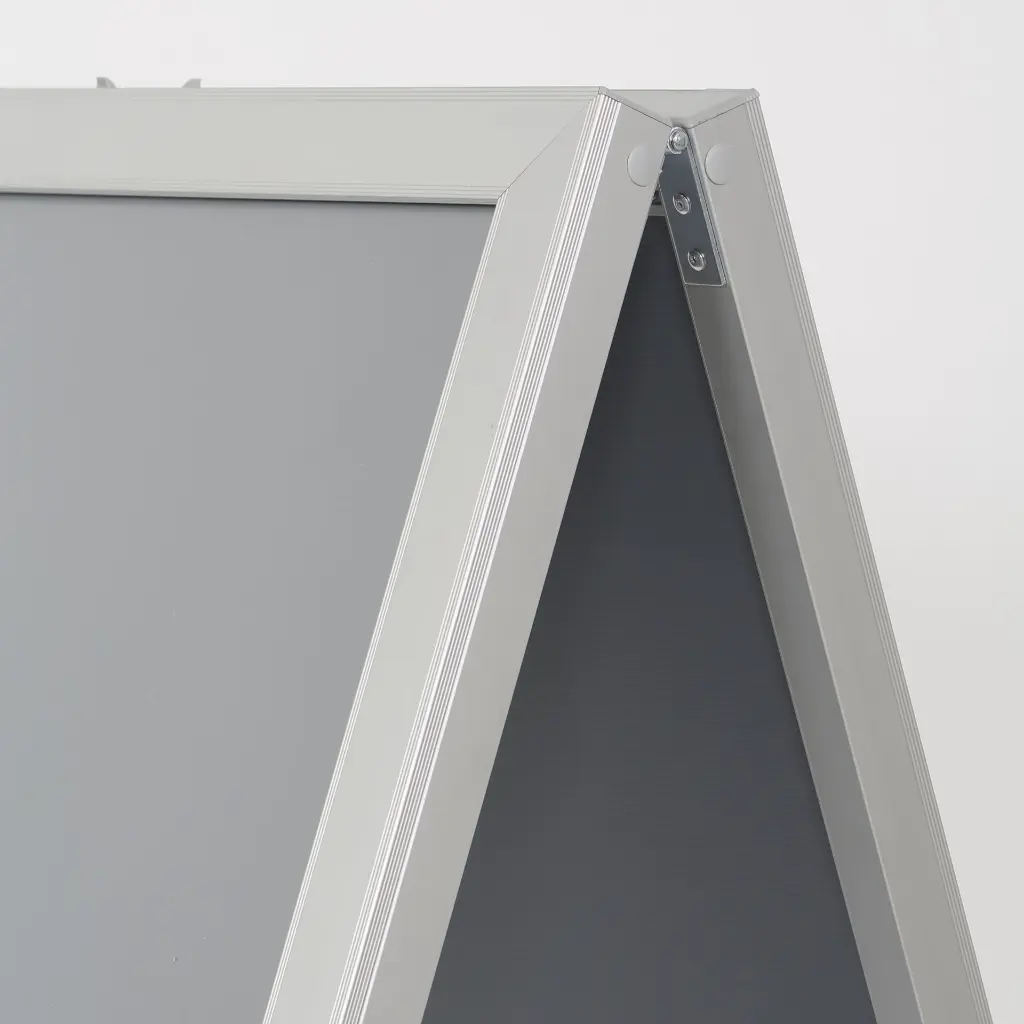 UABS0N0024 (16).webp