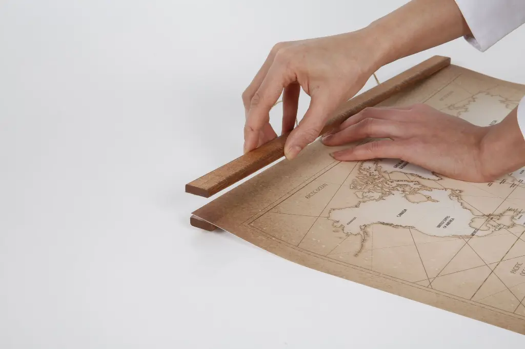 WOOD MAGNETIC POSTER HOLDER-DARK WOOD (10).webp