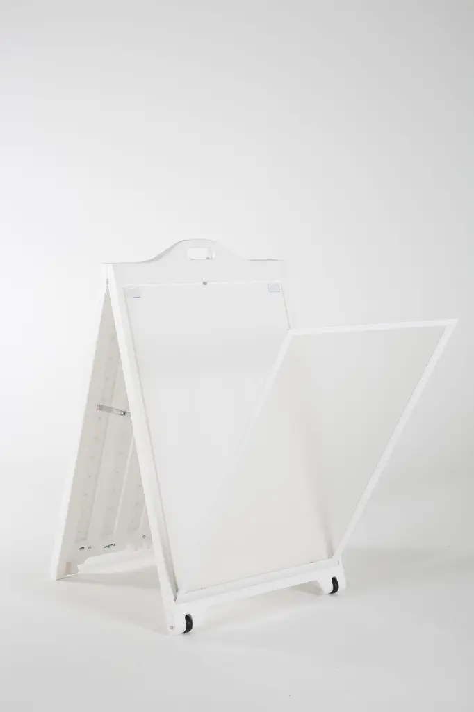 STREET SIGNPRO WITH LENS WHITE (44).webp